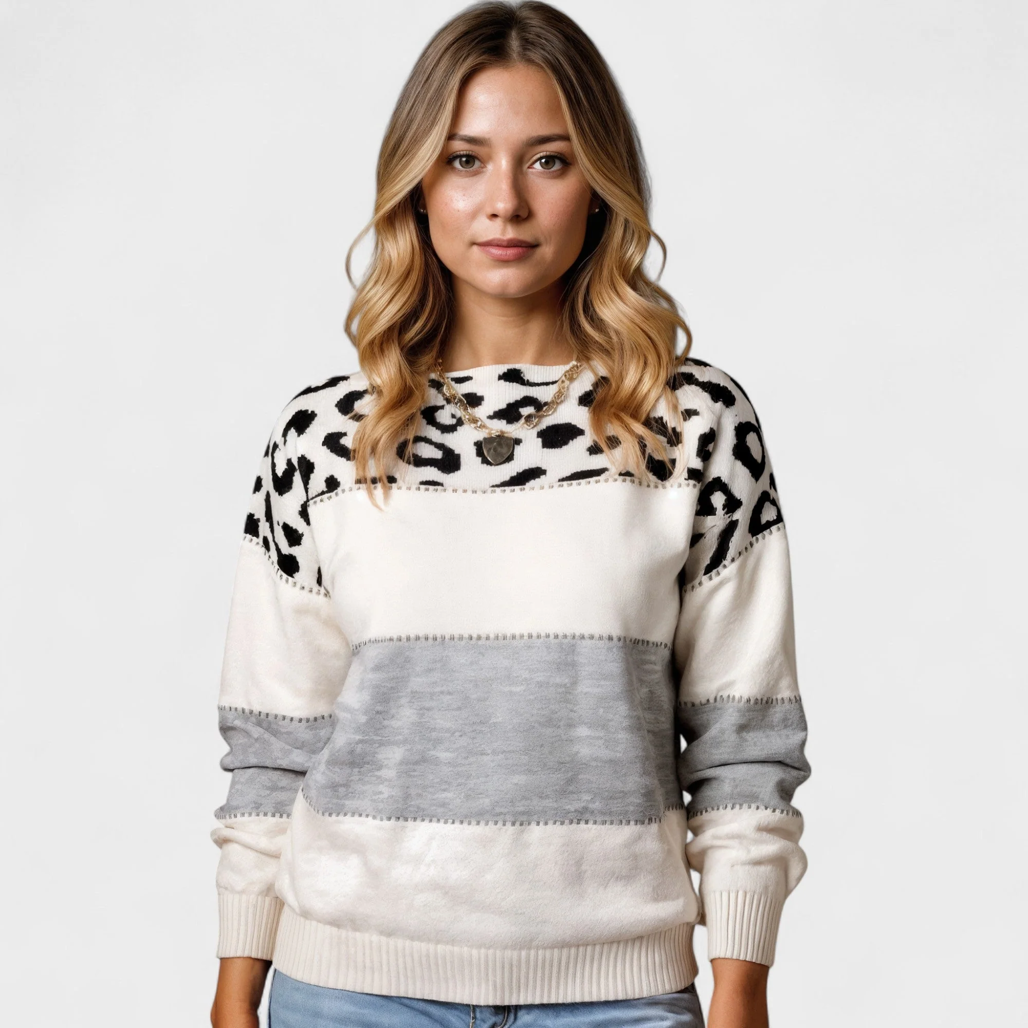 Selena Damen-Strickpullover mit Leopardenmuster - Image 2